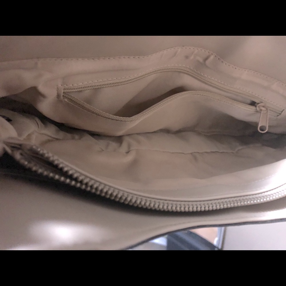 Purse - Picture 3 of 3